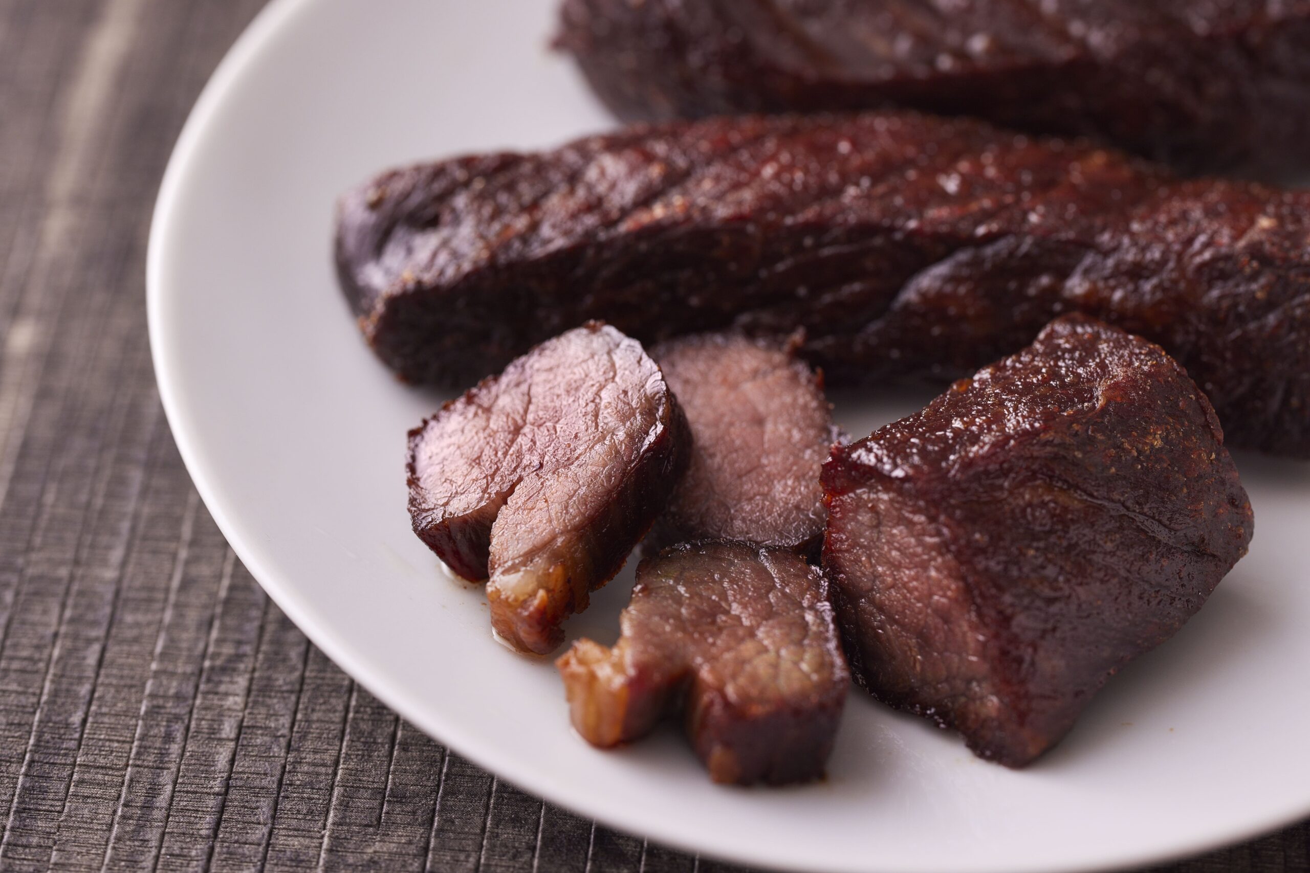 国産 干し肉 【200g入り：1パック】